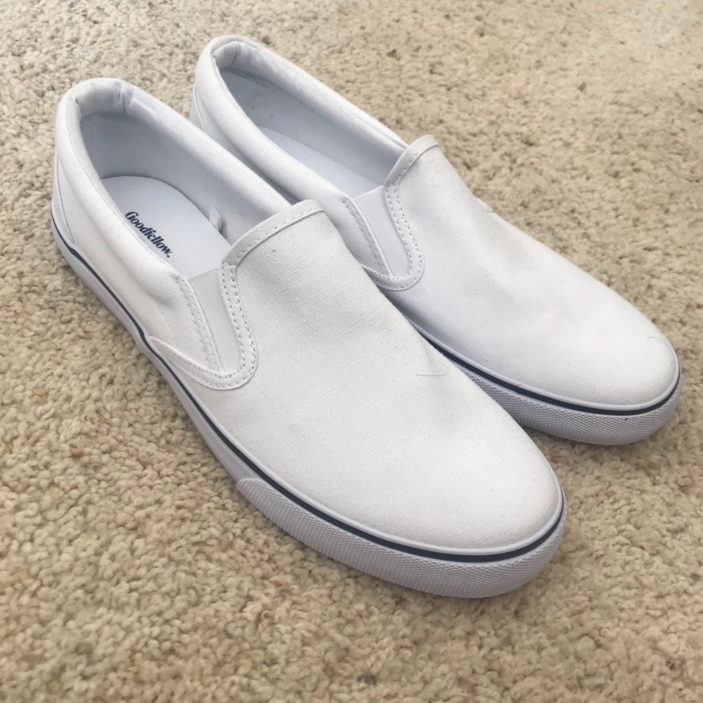 Good fellow white slip on men’s size 12